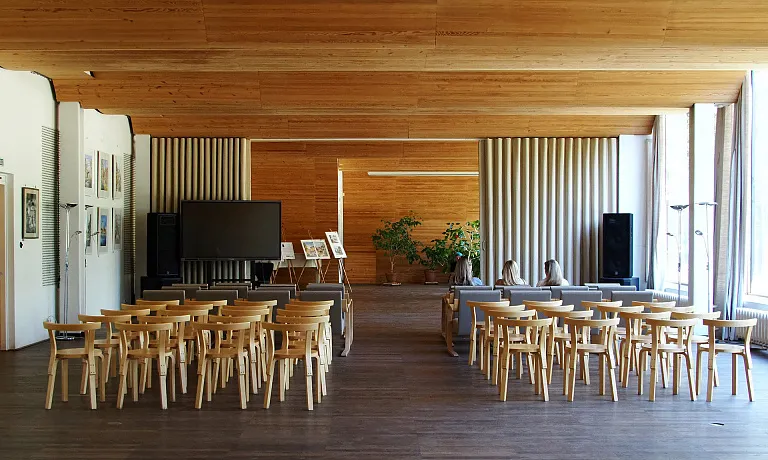 Музей белгородского поселка Чернянка получил мультимедийное оборудование