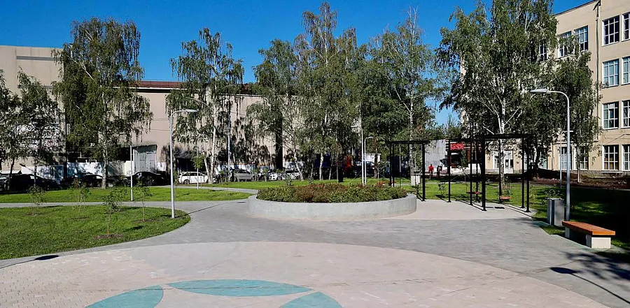 В Нижнем Новгороде благоустроили новый сквер у бывшего кинотеатра