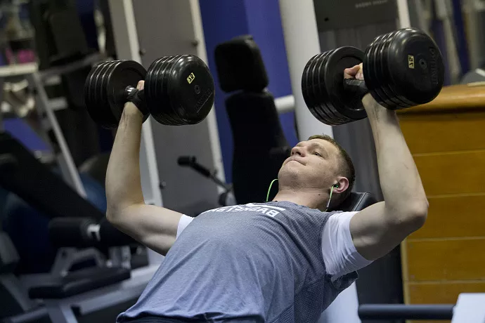 Спортивный интерес: как&nbsp;новые стадионы и&nbsp;катки меняют жизнь россиян