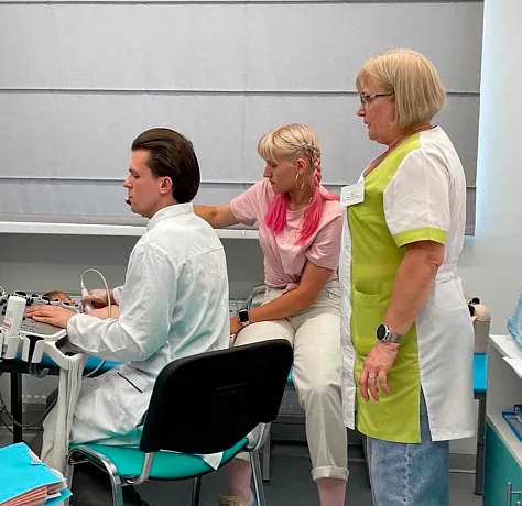 Московские кардиологи провели консультации для жителей Саратовской области