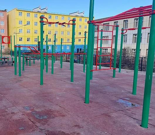 В&nbsp;чукотском поселке Эгвекинот установили многофункциональную спортплощадку