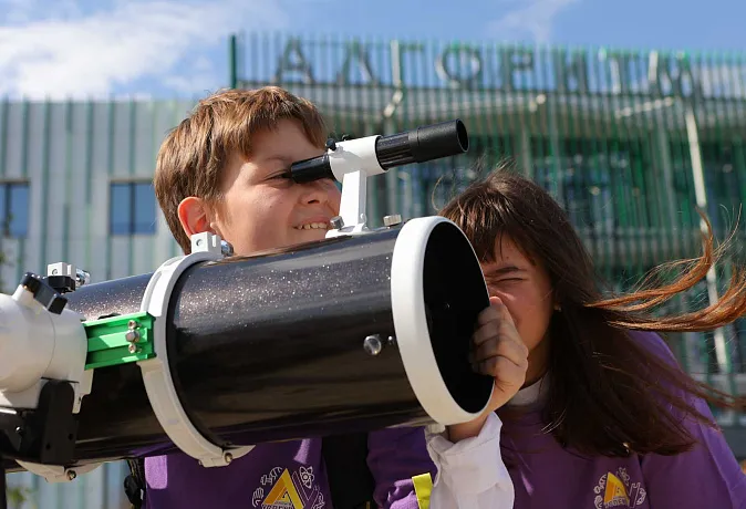 В&nbsp;школе Аргуна в&nbsp;Чечне открылся центр с&nbsp;телескопами и&nbsp;ветрогенераторами